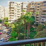 2 Bedrooms Spacious Flat 7 Mins To Airport