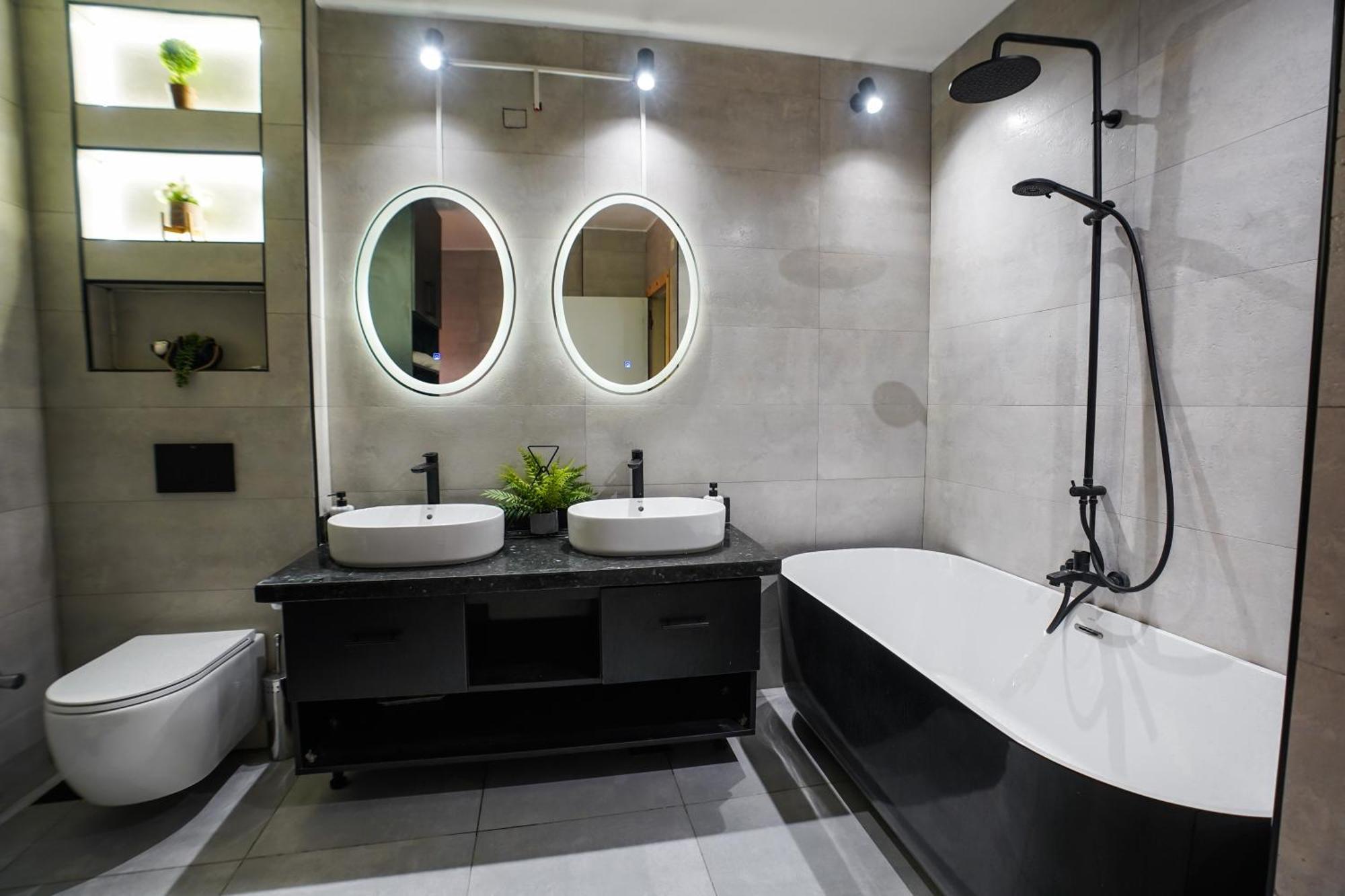 2 Bedrooms Spacious Flat 7 Mins To Airport * Il Cairo