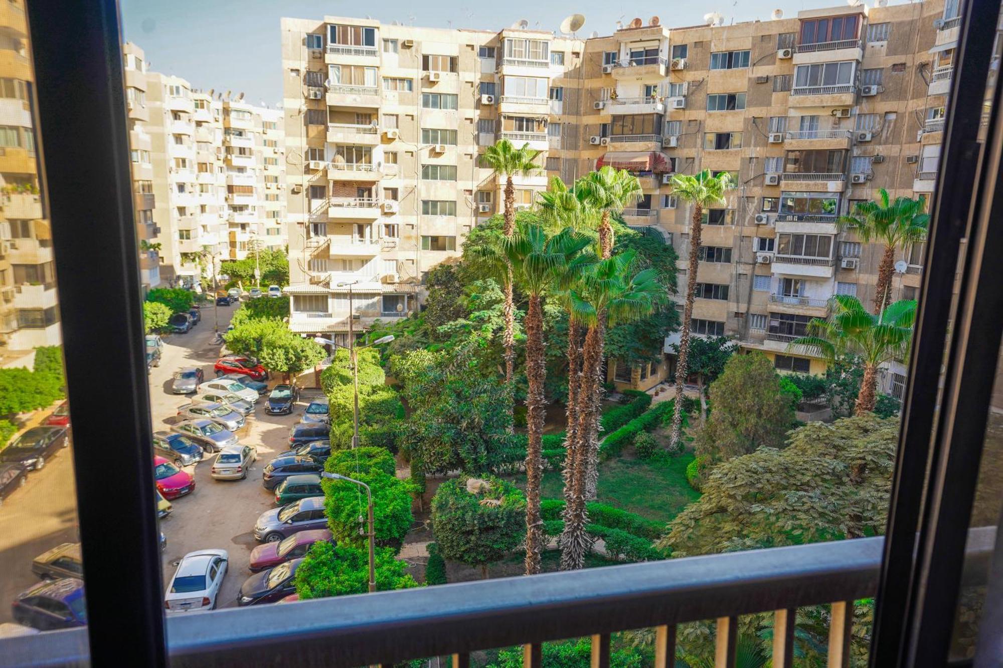 2 Bedrooms Spacious Flat 7 Mins To Airport